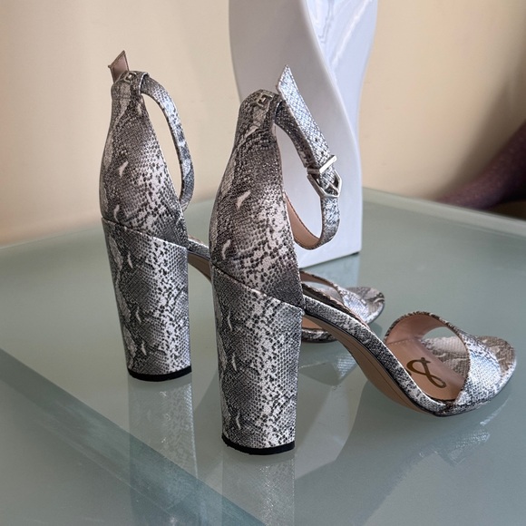 Sam Edelman Heel Sandals Sam Edelman Leather Silver and Black Sandals Size 7.5 - Picture 3 of 9